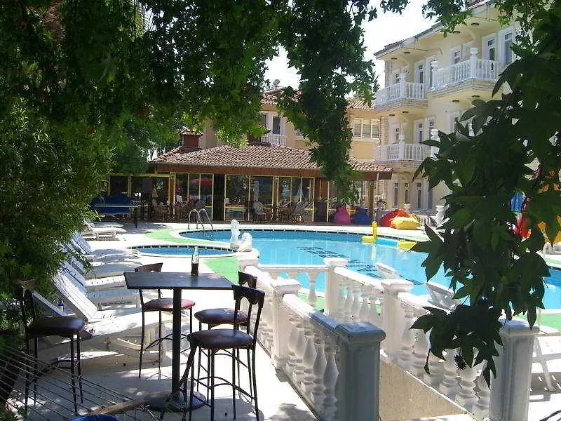 Cenk Bey Hotel Fethiye 3*,